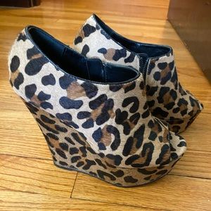 Steve Madden Cheetah Print Peep Toe Booties